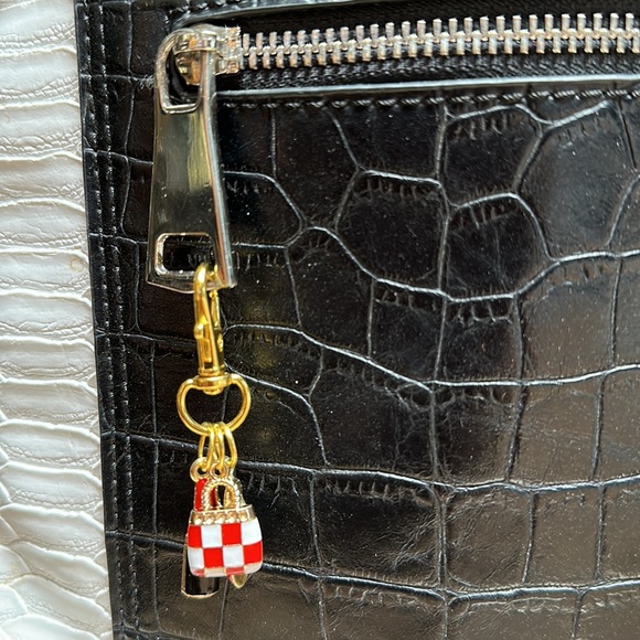 Red & White Purse, Red Heel & Red Lip Stick Zipper Charms - Picture 2 of 2